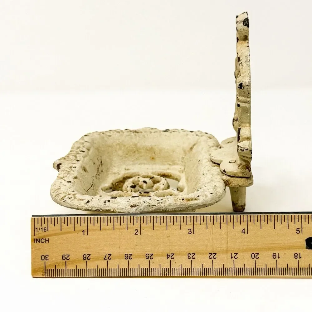Unbranded ornate cast